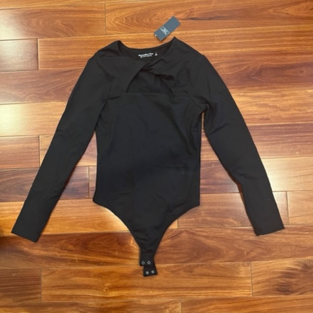 ABERCROMBIE BODYSUIT BLACK SMALL HIGH QUALITY